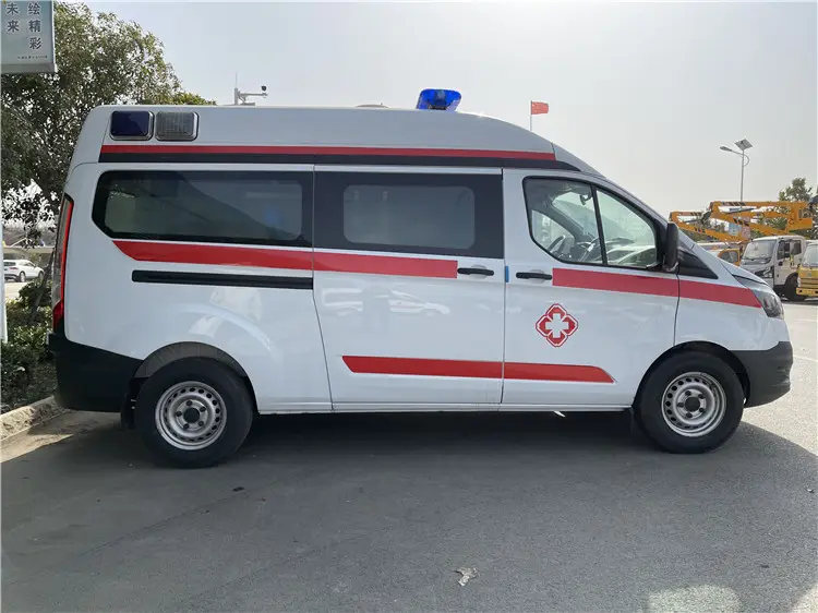 尼勒克县高铁转院